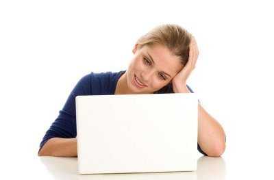chica-laptop